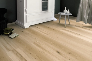 K4368 Бук Сваран (Beech Swaran) Classic Touch Standard Plank 8.0 mm 32 Класс Однополосный Бук