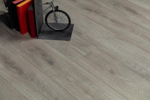 Французский ламинат 33класс 8мм AC5 Alsafloor (Альсафлор) OSMOZE 536 Дуб Лен (Linen oak)