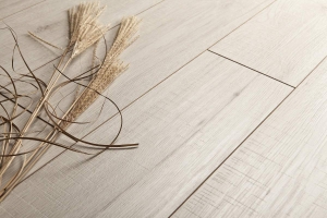 34142 Хикори Фресно (Hickory Fresno) Natural Touch Standard Plank 8.0 mm 32 Класс Однополосный Хикори