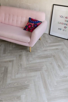 Ламинат BerryAlloc Java Light Grey дуб 32 класс аннглийская ёлочка