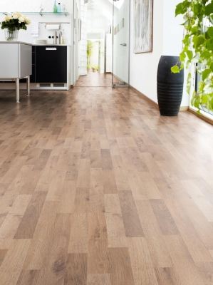 37218 Дуб Алиано (Oak Aliano) Classic Touch Standard Plank 8.0 mm 32 Класс Трехполосный дуб